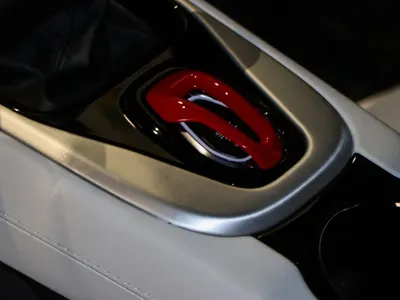 2025 لوتس اميرا فرست ادشن