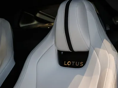 2025 لوتس اميرا فرست ادشن