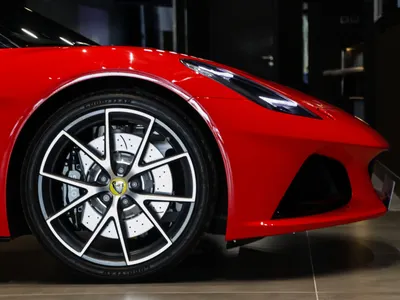 2025 لوتس اميرا فرست ادشن