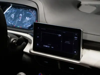 2025 لوتس اميرا فرست ادشن