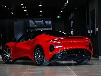 2025 لوتس اميرا فرست ادشن