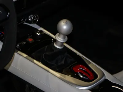 2025 لوتس اميرا فرست ادشن