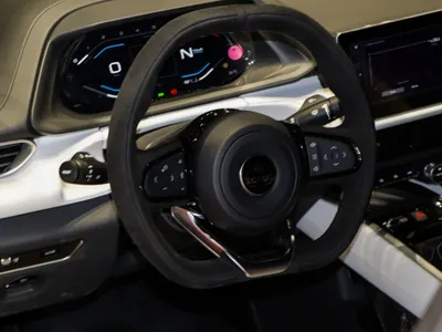 2025 لوتس اميرا فرست ادشن