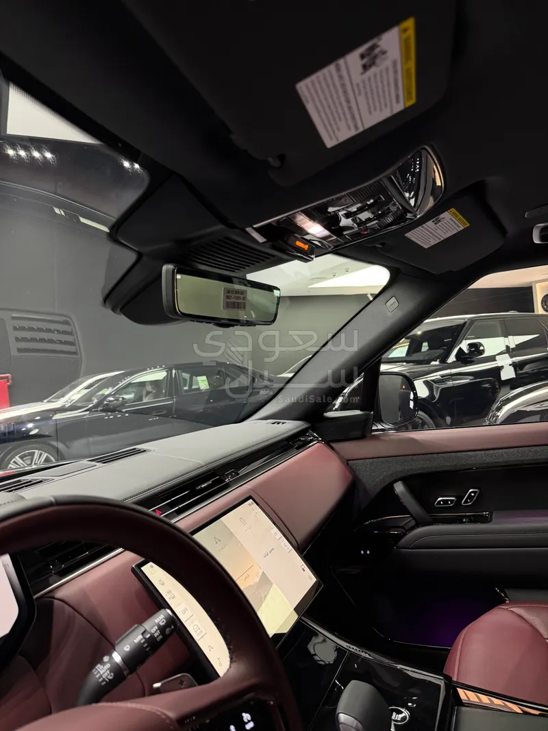 2025 لاند روفر رينج روفر سبورت اتش اس اي