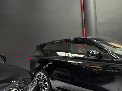 2025 لاند روفر رينج روفر سبورت اتش اس اي