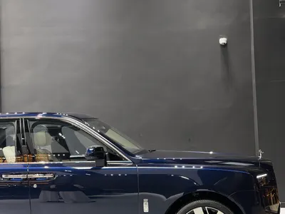 2020 رولز رويس كولينان سلفر بادج