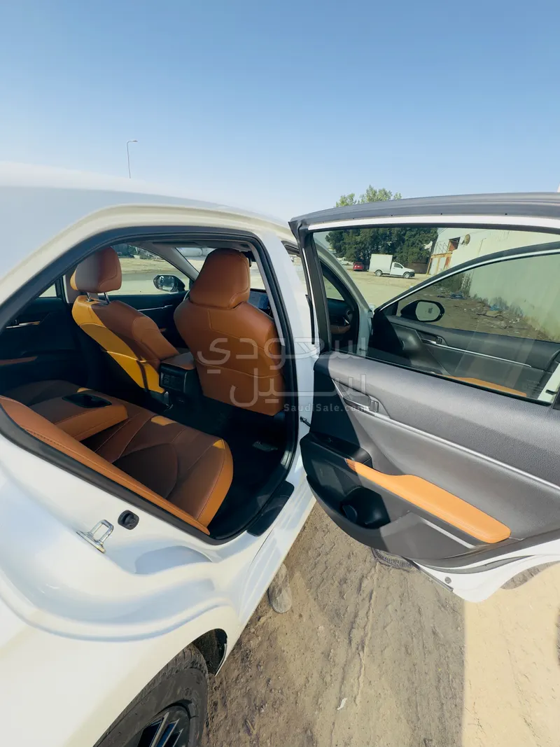 2023 تويوتا كامري لومير