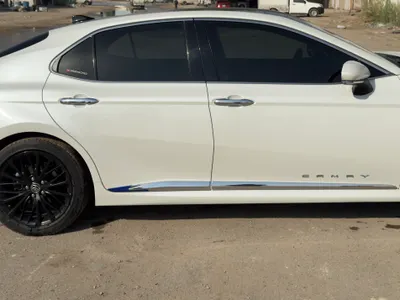 2023 تويوتا كامري لومير