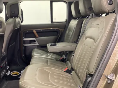 2020 لاند روفر ديفيندر 110