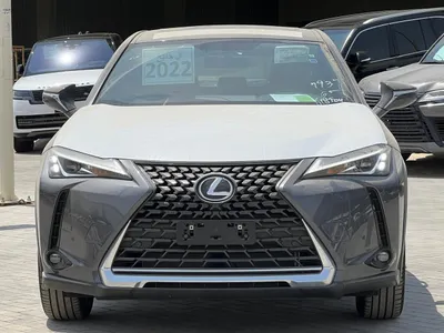 2022 لكزس يو إكس 200