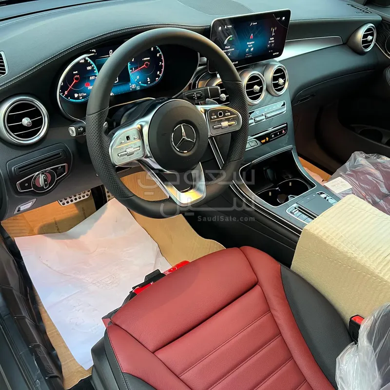 2022 مرسيدس - بنز جي إل سي 200