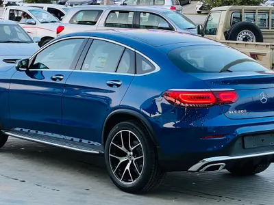 2022 مرسيدس - بنز جي إل سي 200