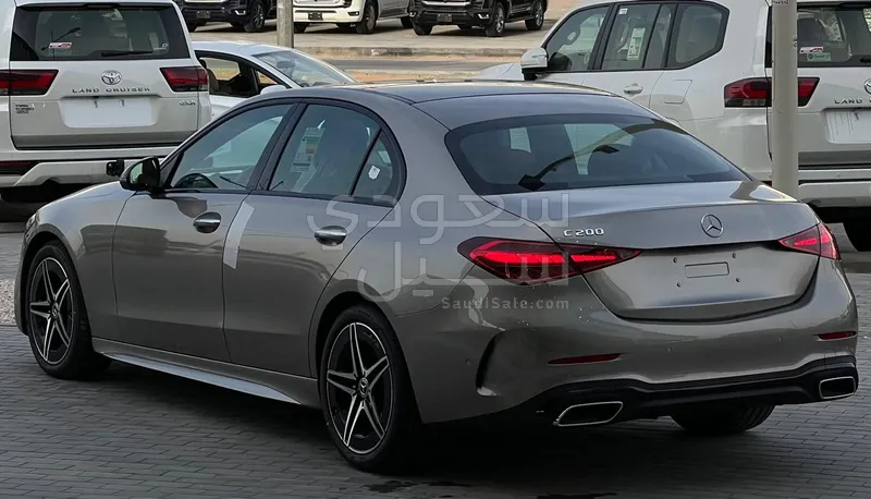2022 مرسيدس - بنز سي 200