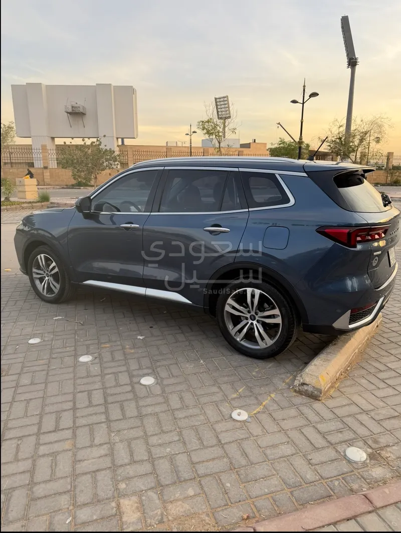 2023 فورد تيريتوري تيتانيوم بلس