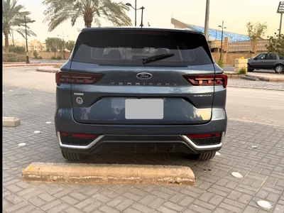 2023 فورد تيريتوري تيتانيوم بلس