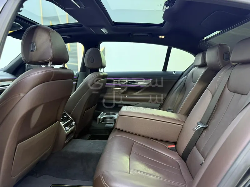 2019 بي ام دبليو الفئة السابعة 730 إل أي