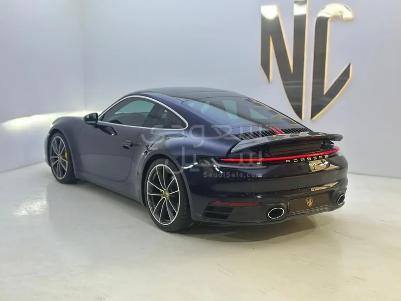 2021 بورش 911 كاريرا