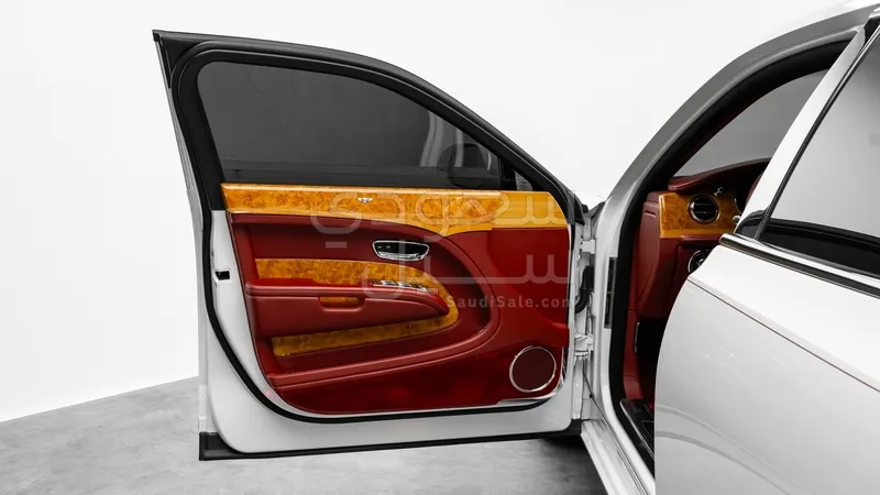 2011 بنتلي مولسان