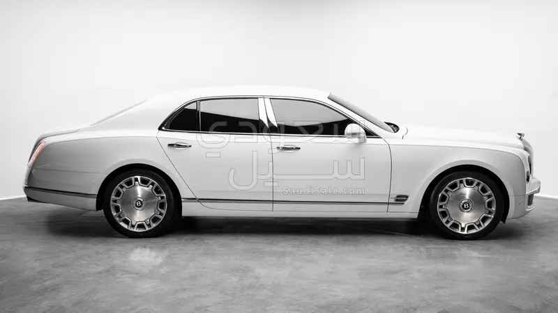 2011 بنتلي مولسان