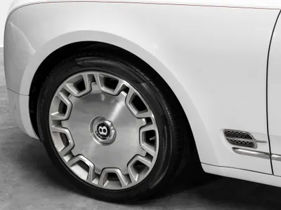 2011 بنتلي مولسان