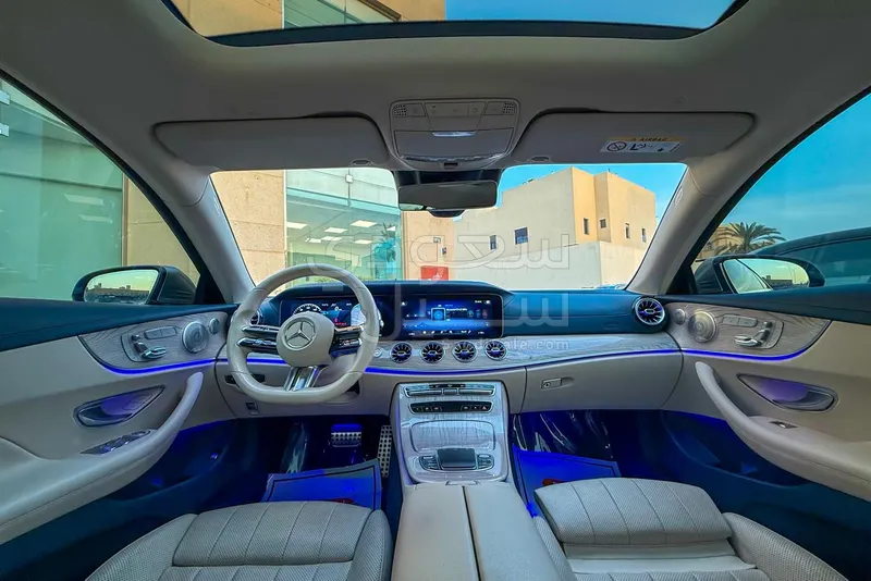 2021 مرسيدس - بنز إي 200 أي إم جي