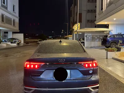 2025 فورد توروس تايتينيوم