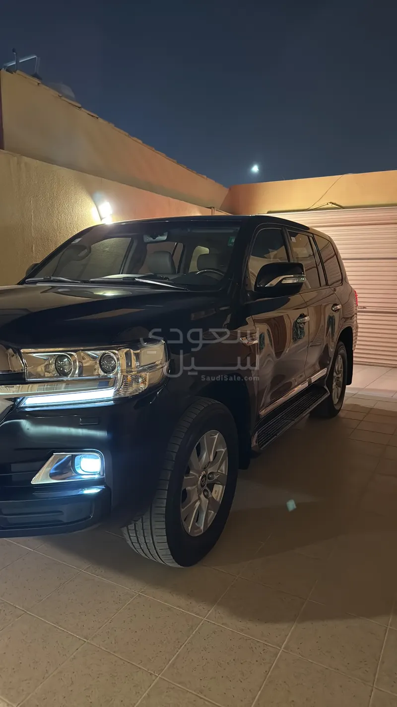 2021 تويوتا لاند كروزر جي اكس ار