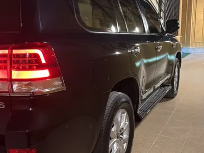 2021 تويوتا لاند كروزر جي اكس ار