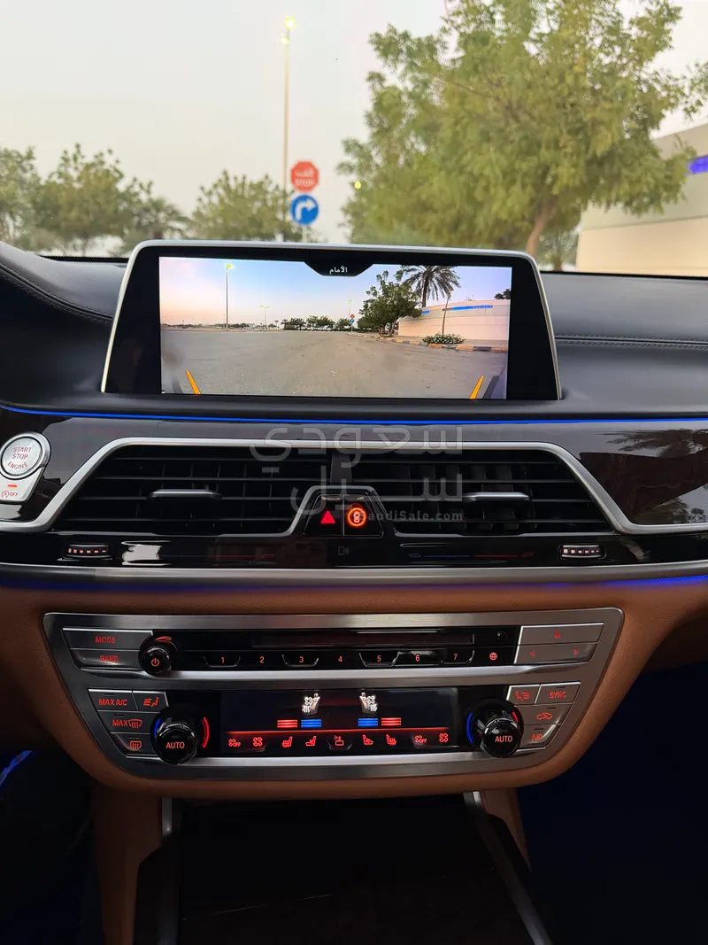 2016 بي ام دبليو الفئة السابعة 750 إل أي