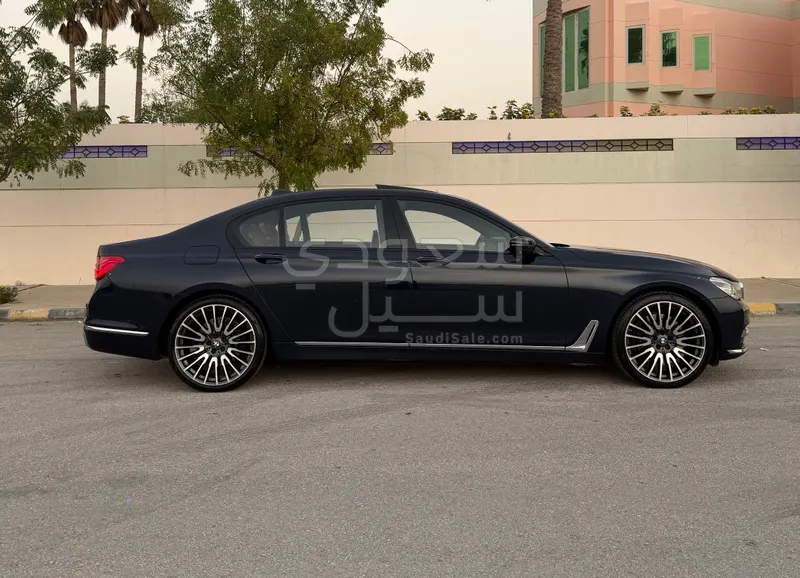 2016 بي ام دبليو الفئة السابعة 750 إل أي