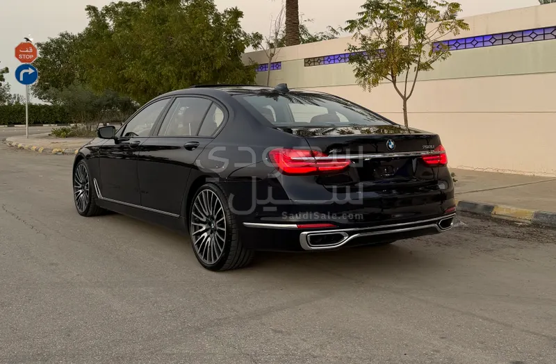 2016 بي ام دبليو الفئة السابعة 750 إل أي