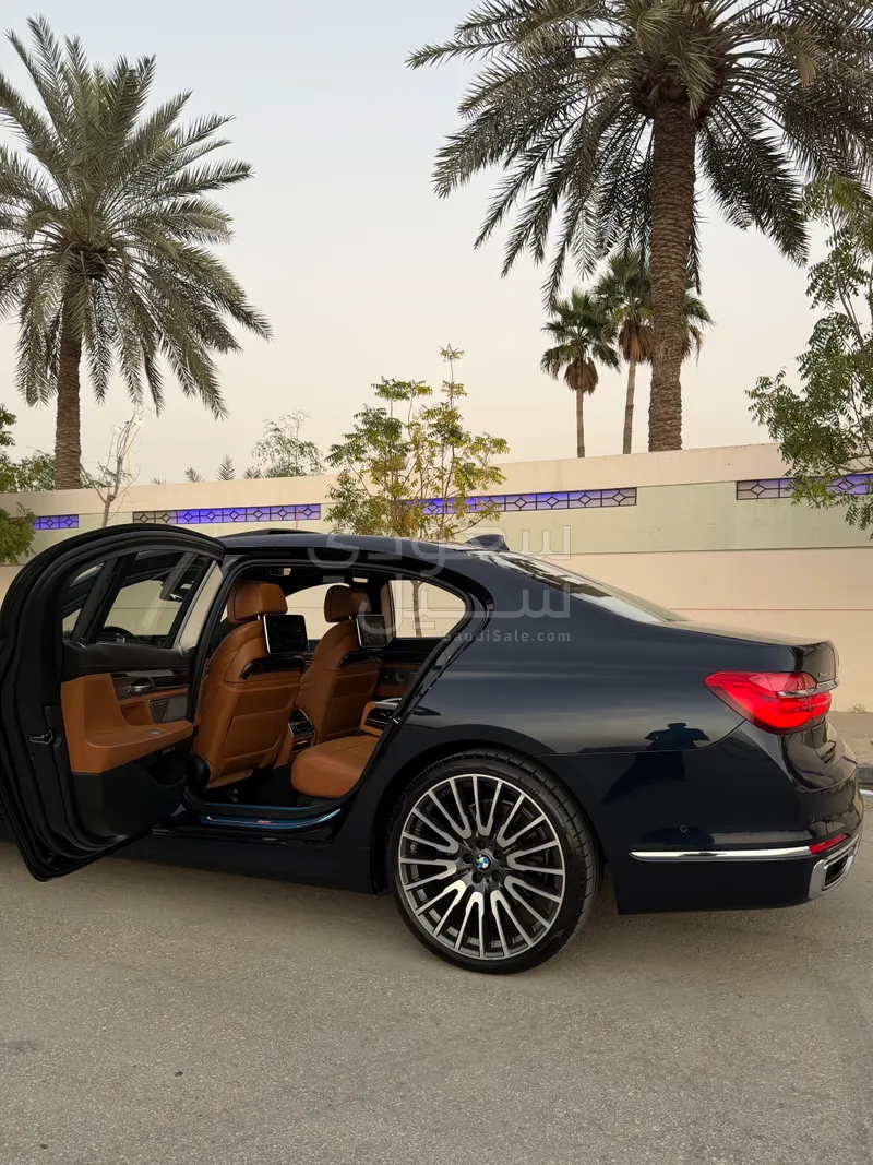 2016 بي ام دبليو الفئة السابعة 750 إل أي