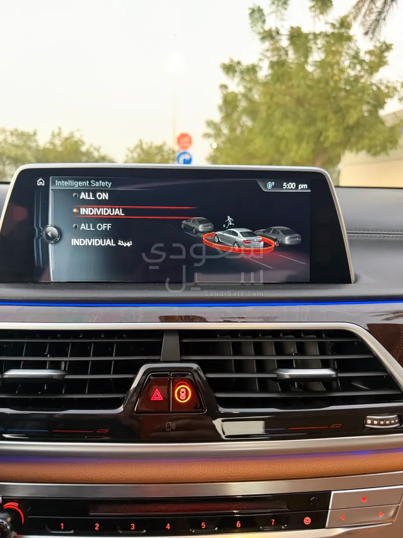 2016 بي ام دبليو الفئة السابعة 750 إل أي