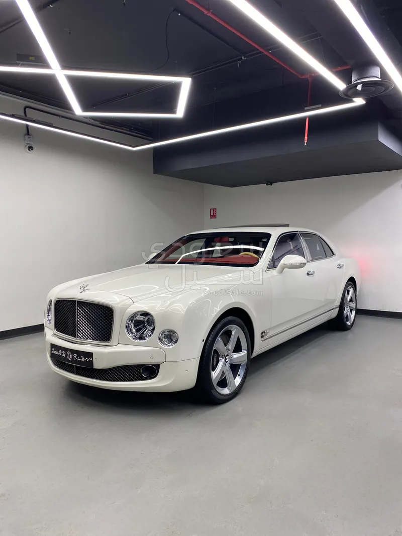 2016 بنتلي مولسان سبيد