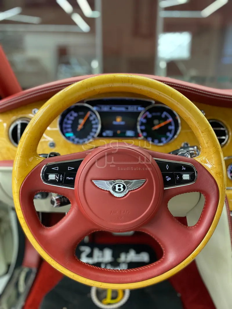 2016 بنتلي مولسان سبيد