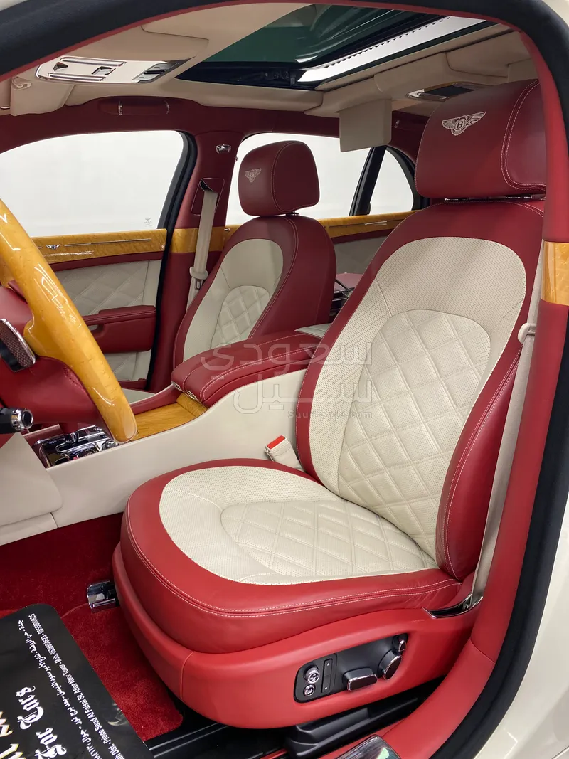 2016 بنتلي مولسان سبيد