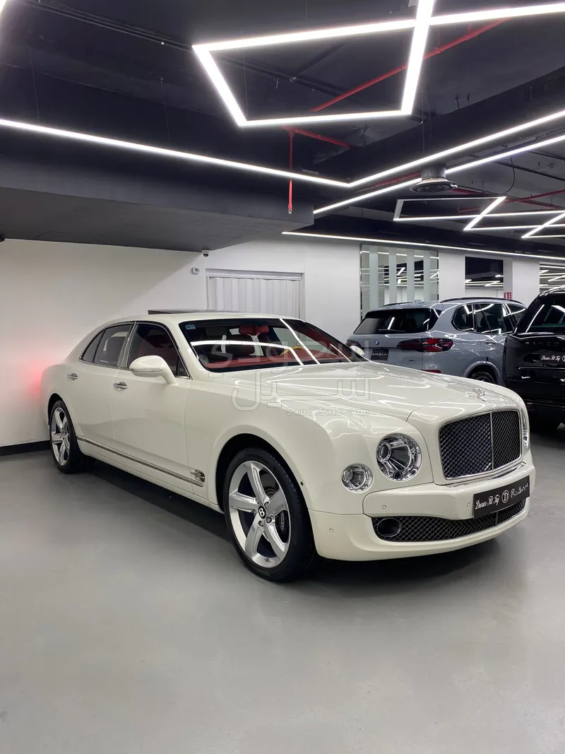 2016 بنتلي مولسان سبيد