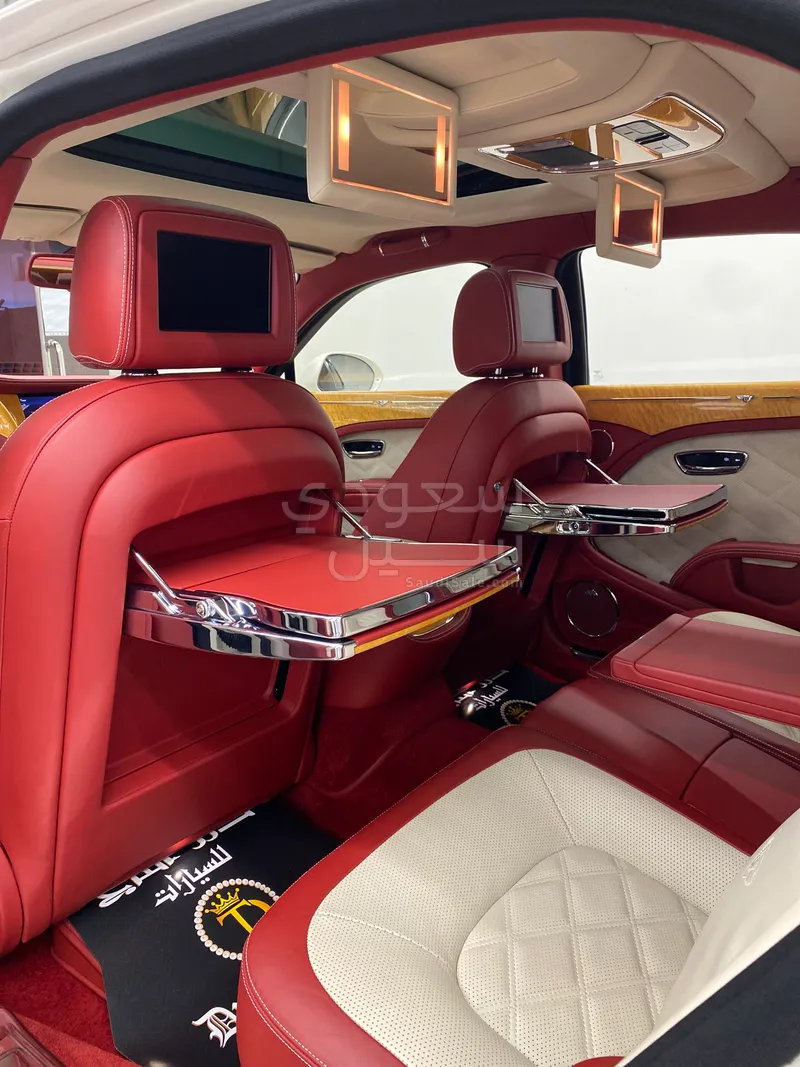 2016 بنتلي مولسان سبيد