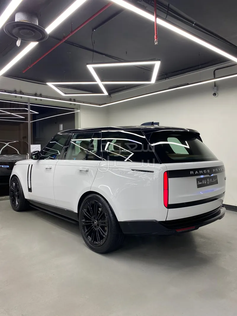 2023 لاند روفر رينج روفر اتش اس اي