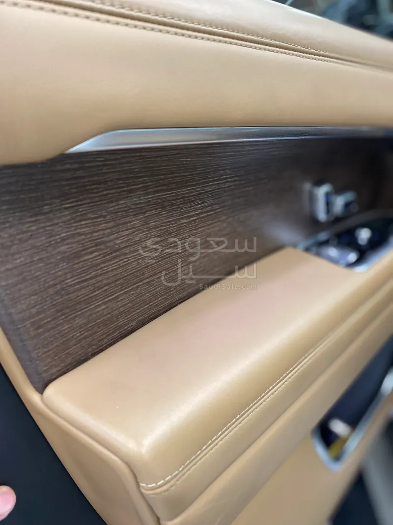 2023 لاند روفر رينج روفر اتش اس اي