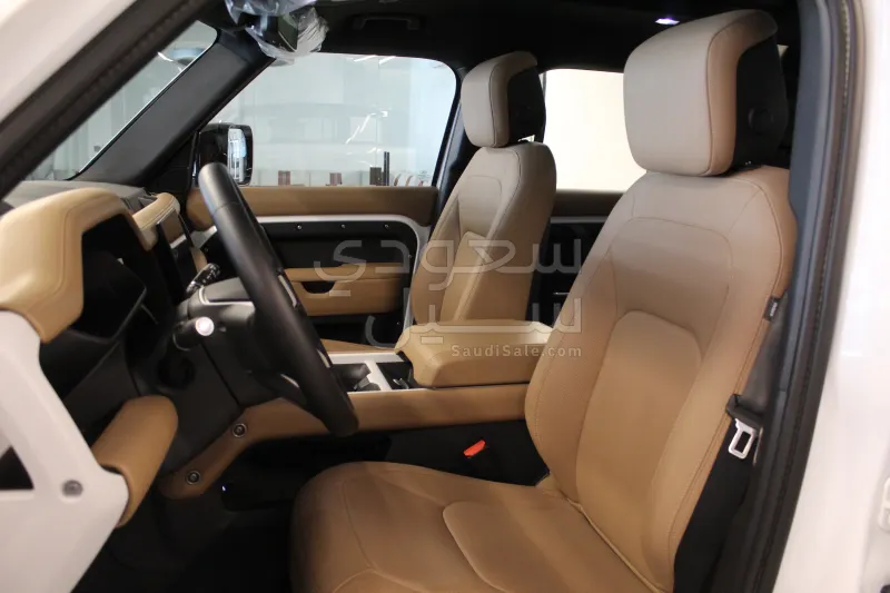 2025 لاند روفر ديفيندر اكس داينمك