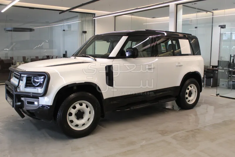 2025 لاند روفر ديفيندر اكس داينمك