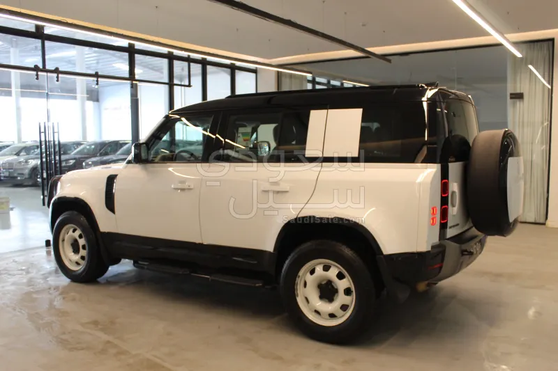 2025 لاند روفر ديفيندر اكس داينمك