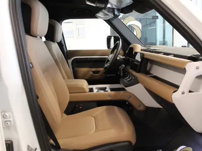 2025 لاند روفر ديفيندر اكس داينمك