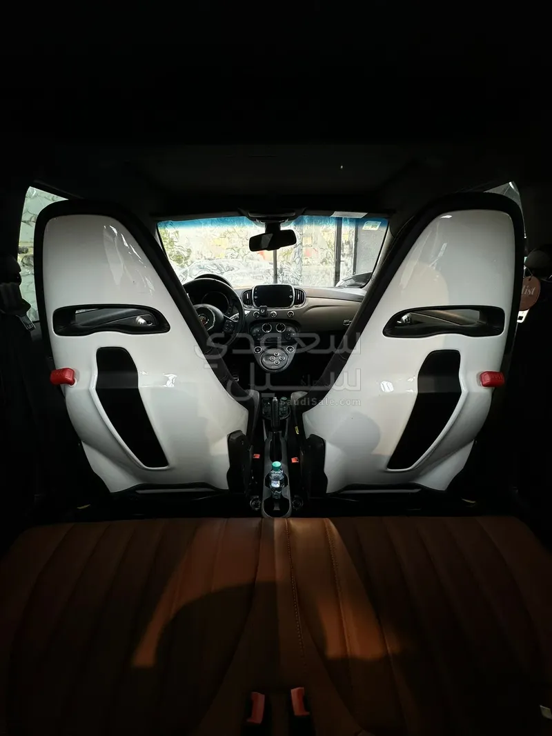 2020 فيات ابارث 595 كومبيتزيون