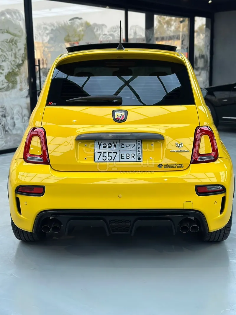 2020 فيات ابارث 595 كومبيتزيون