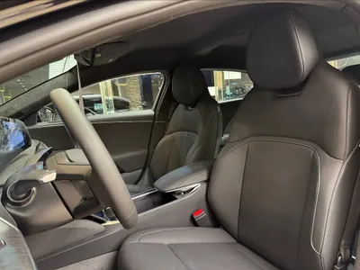 2025 لوسيد اير بيور