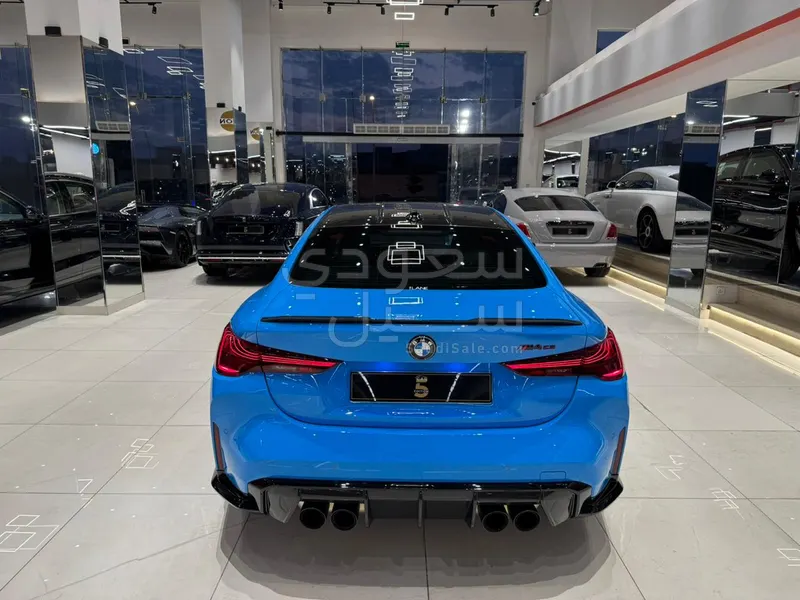 2025 بي ام دبليو الفئة ام إم 4 سي إس أي