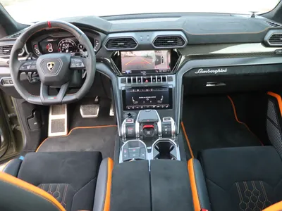 2024 لمبرجيني اوروس بيرفورمانتي