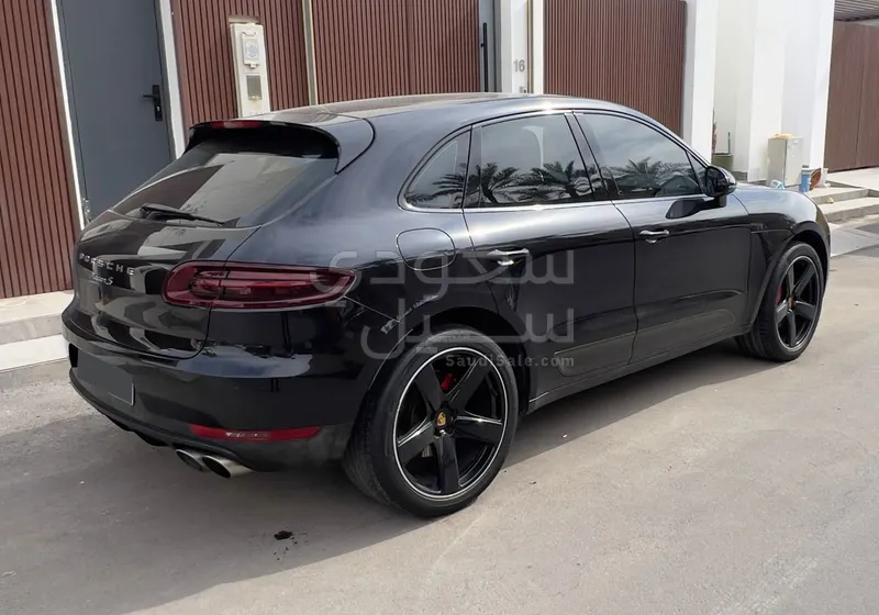 2016 بورش ماكان اس